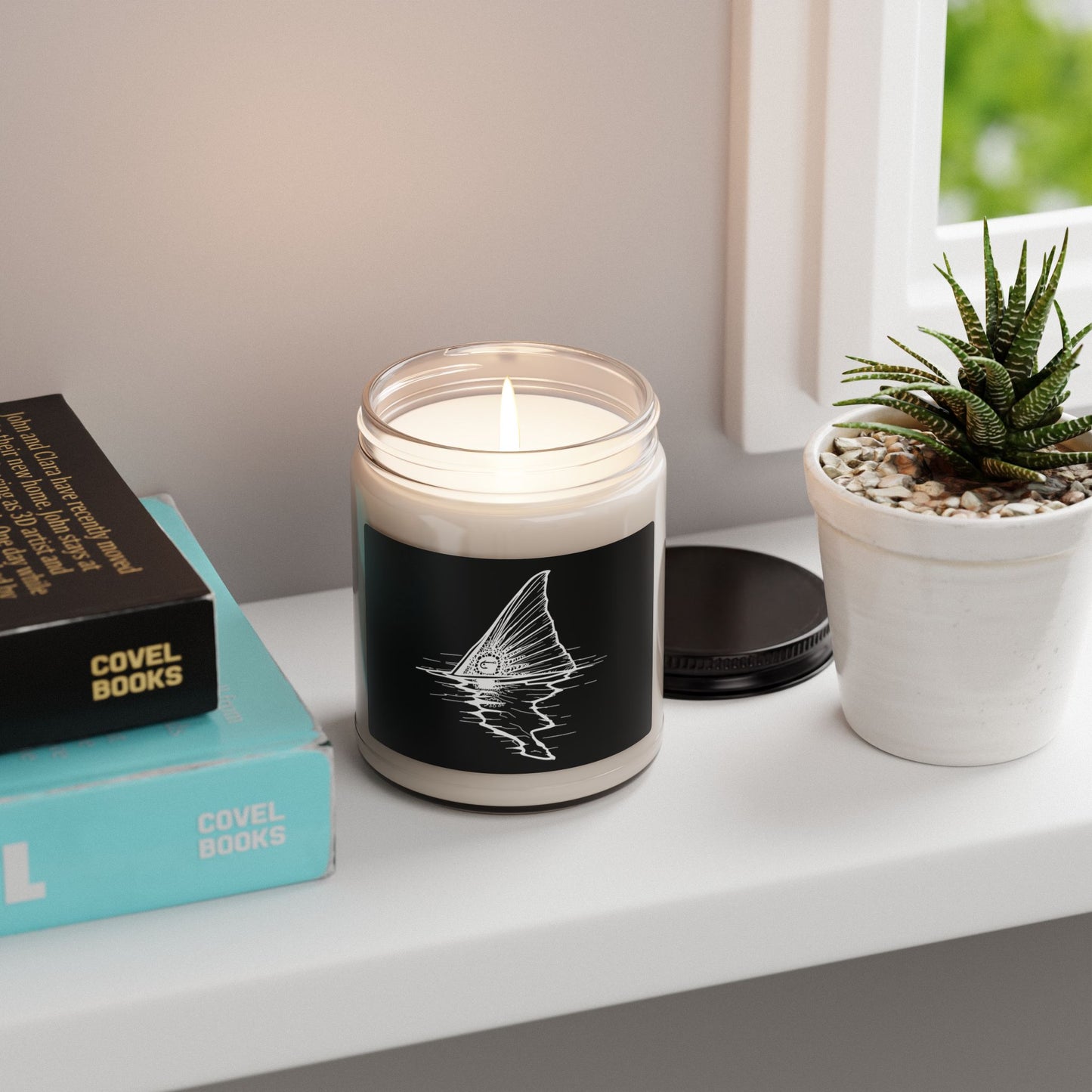 Hoox Shark Fin Illustration Candle | 9oz Soy Candle